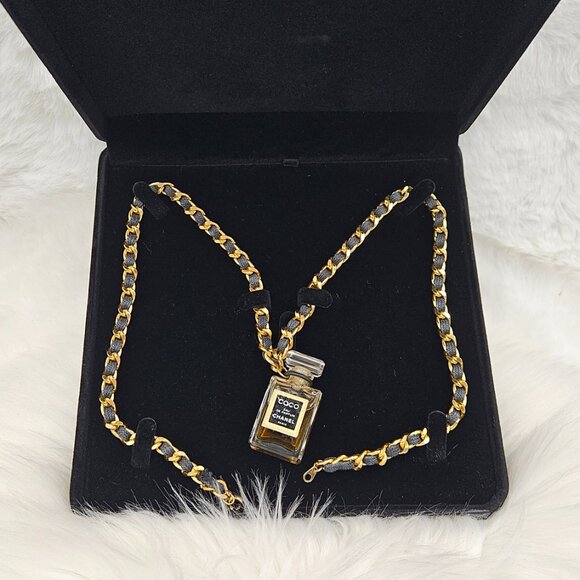 Chanel Coco Perfume Motif Fashion Necklace - Picture 4 of 16